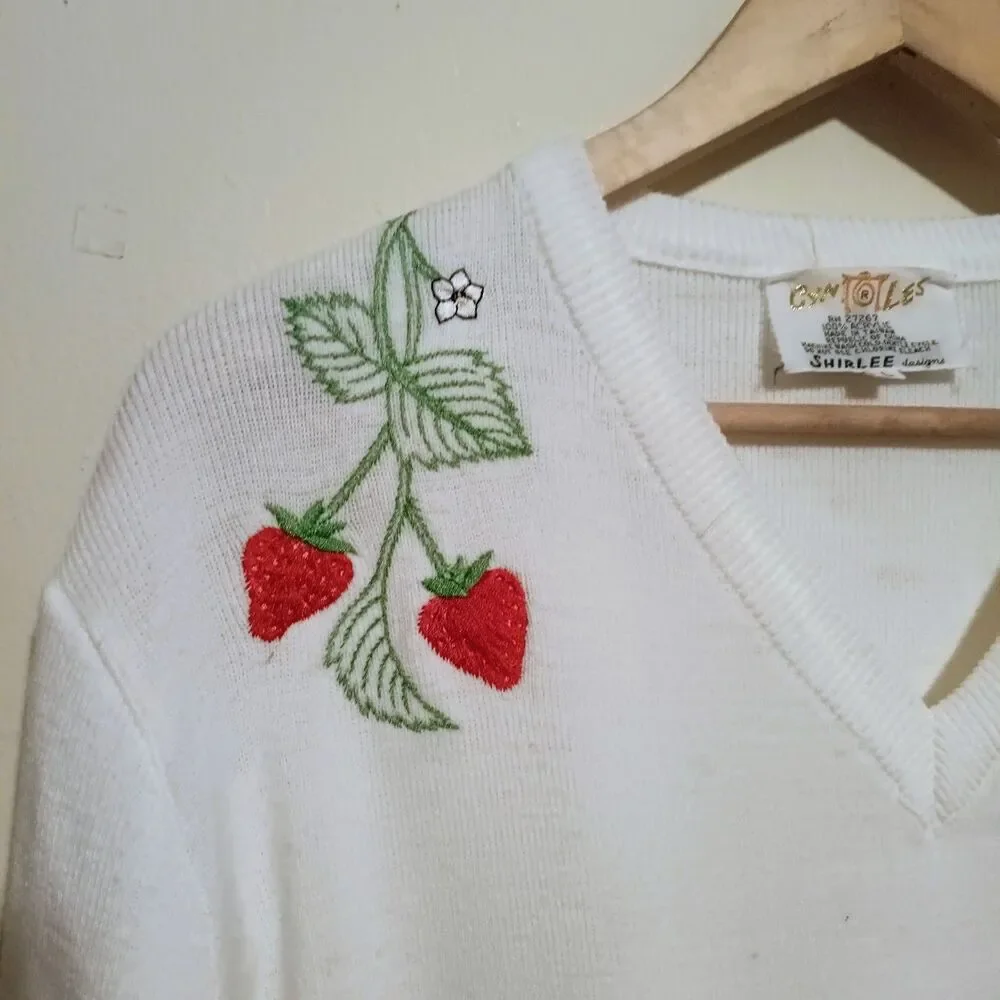 Vintage Cyn Les Shirlee Designs Strawberry Sweater-Large-Embroidered-Cottagecore
